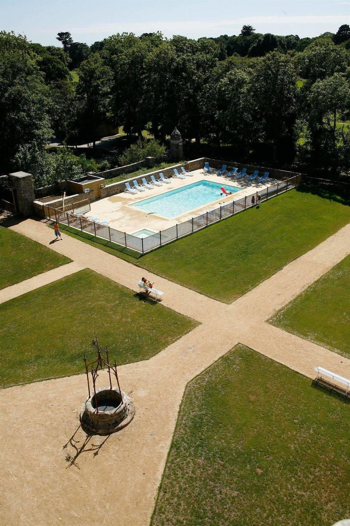 Residence Prestige Odalys Le Chateau De Keraveon Erdeven Exterior photo