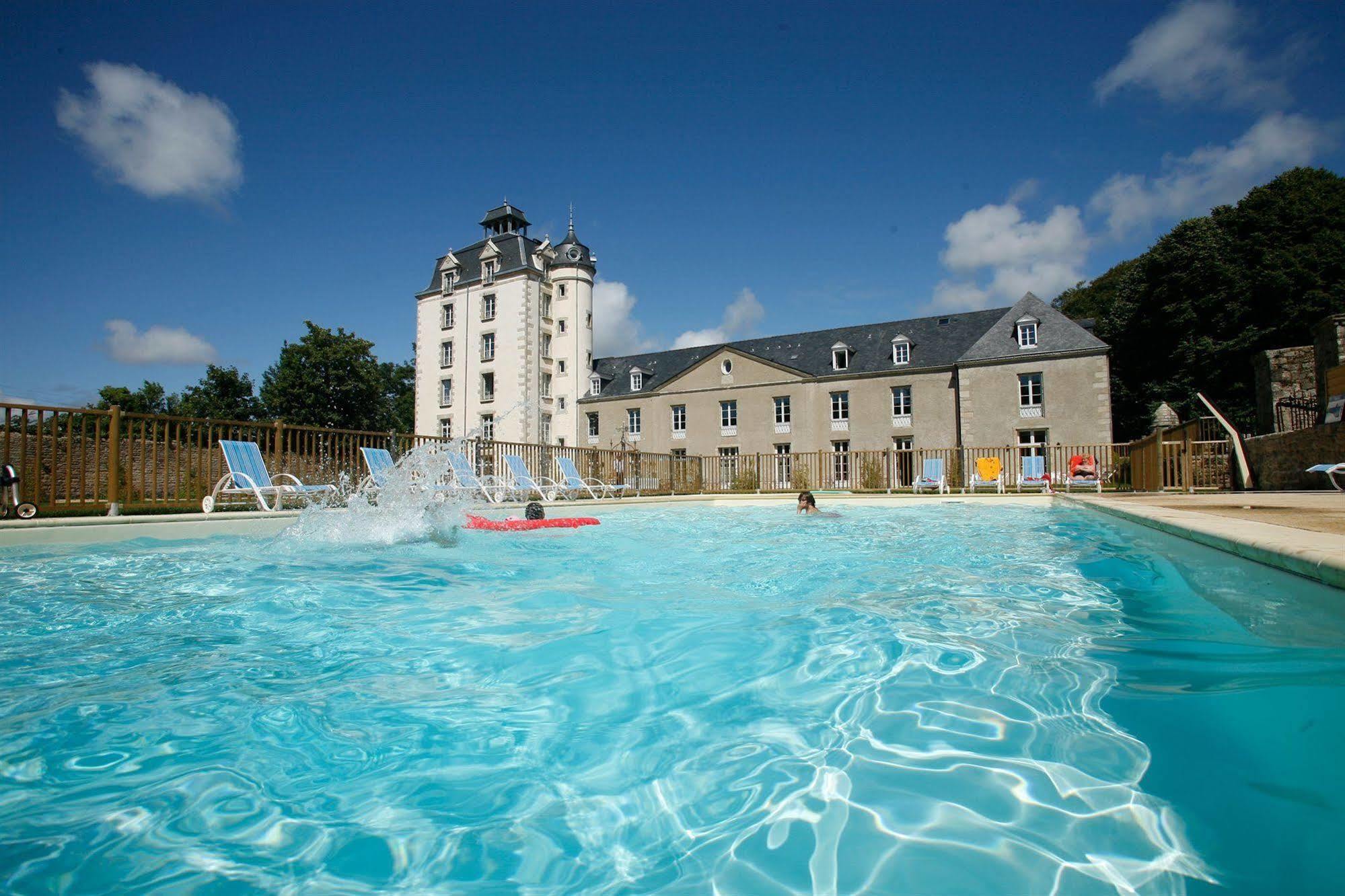 Residence Prestige Odalys Le Chateau De Keraveon Erdeven Exterior photo